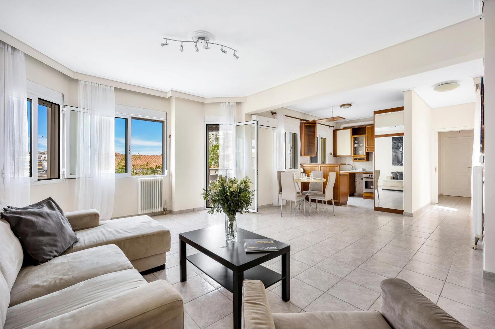 Fabulous Central Apartment Close To The Sea! Chalkís Exterior foto
